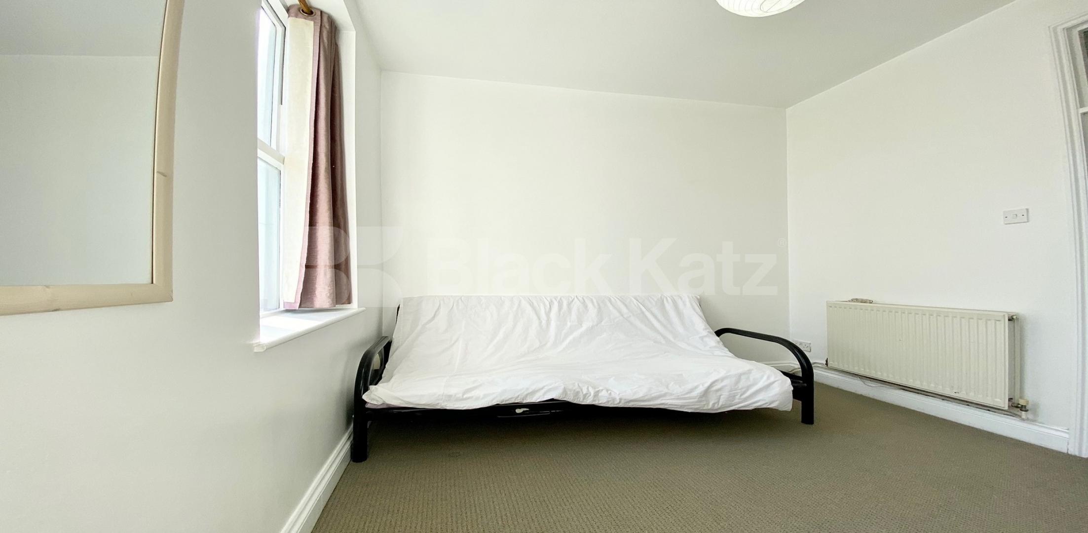 			VIRTUAL TOUR AVAILABLE!, Studio Apartment, 1 bath, 1 reception Apartment			 Chapel Market, ANGEL